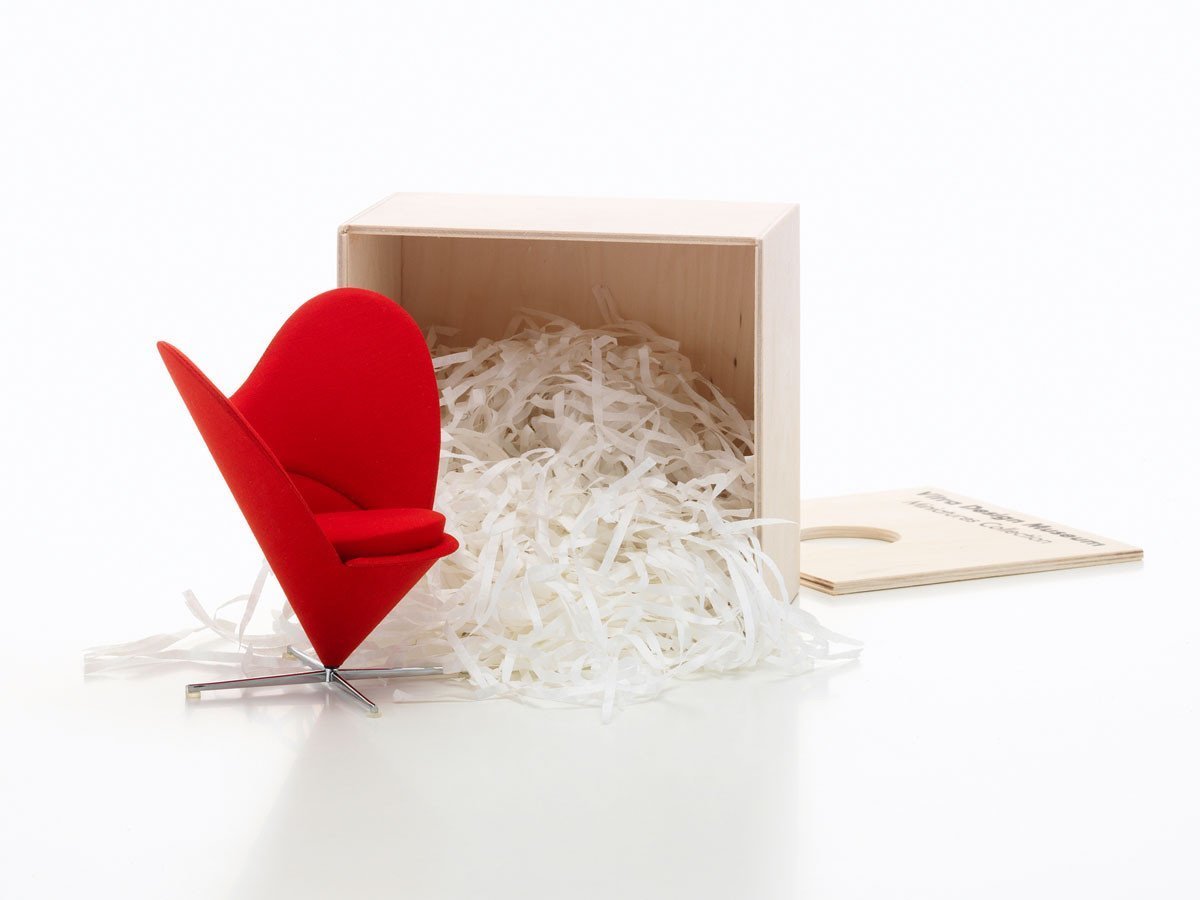 【ヴィトラ/Vitra / GOODS】のMiniatures Collection Heart-Shaped Cone Chair / ミニチュア コレクション ハートシェイプド コーンチェア 人気、トレンドファッション・服の通販 founy(ファニー) 　コレクション　Collection, Seasonal Line　軽量　Lightweight, Ultra Light　シンプル　Simple, Minimal　フォルム　Silhouette, Form　送料無料　Free Shipping　other-3|ID: prp329100001236413 ipo3291000000031520174