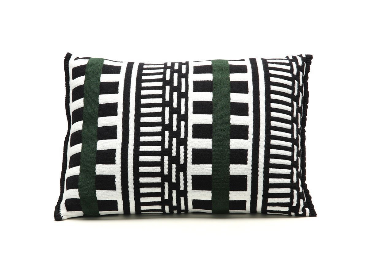 【カリモクニュースタンダード/KARIMOKU NEW STANDARD / GOODS】のSTRIPES CUSHION / ストライプス クッション L インテリア・キッズ・メンズ・レディースファッション・服の通販 founy(ファニー) 　送料無料　Free Shipping　クッション　Cushion　ストライプ　Stripe　フェザー　Feather　ホーム・キャンプ・アウトドア・お取り寄せ　Home,Garden,Outdoor,Camping Gear　家具・インテリア　Home Furniture & Interior. Stylish & Functional Living Spaces　その他 インテリア雑貨、家具　Furniture, Interior, Others　-|ID: prp329100001236799 ipo3291000000030214146