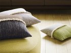 【フライミー ブラン/FLYMEe Blanc / GOODS】のBicolor Fringe Cushion / バイカラー フリンジクッション 素材や色に遊び心が散りばめられたインテリア性の高いデザインが空間にそっと彩りを添えます。|ID: prp329100001236811 ipo3291000000025309983