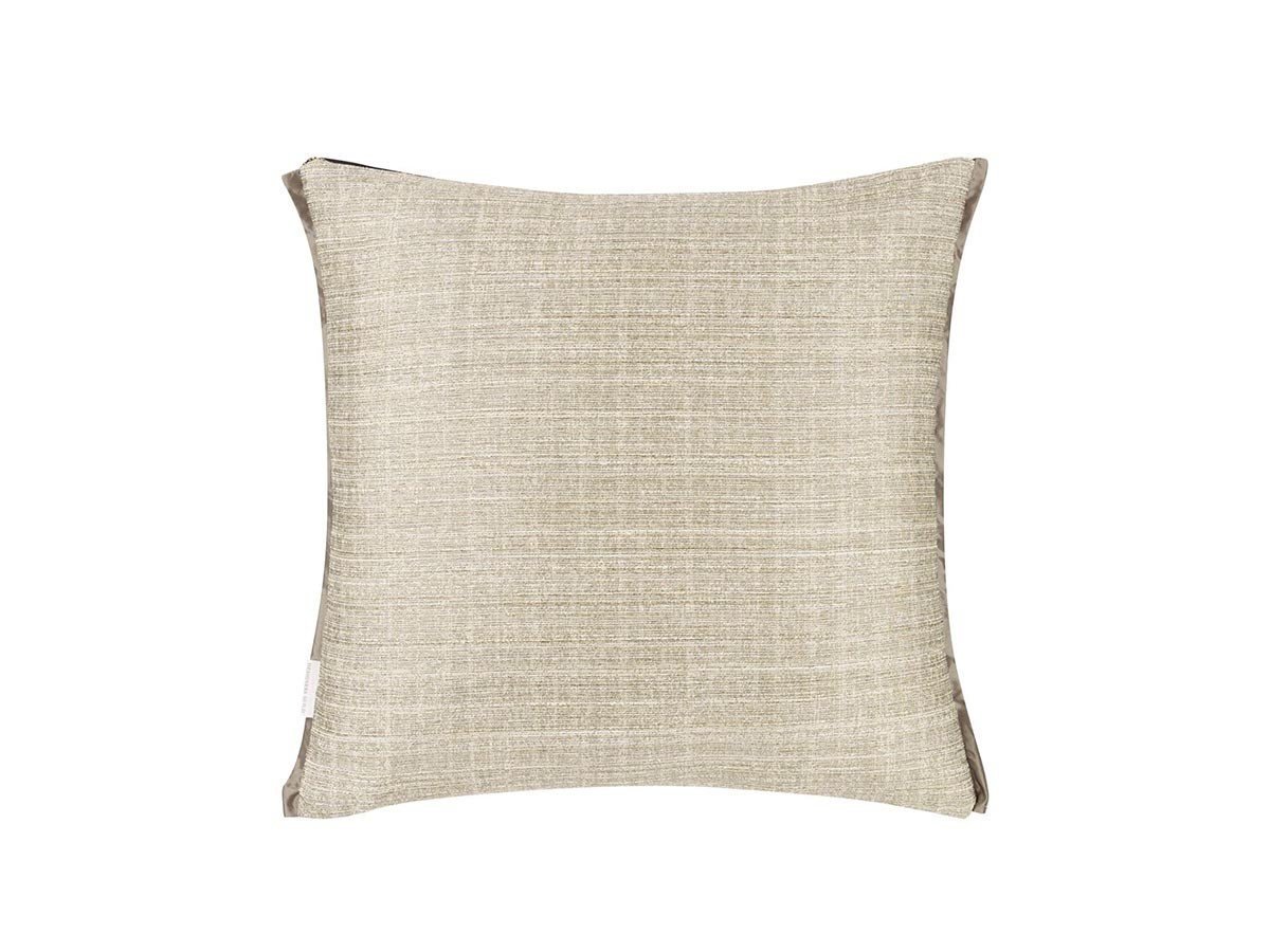 【デザイナーズ ギルド/DESIGNERS GUILD / GOODS】のManipur Cushion / マニプール クッション 43 × 43cm インテリア・キッズ・メンズ・レディースファッション・服の通販 founy(ファニー) エレガント 上品 Elegant クッション Cushion, Throw Pillow クール Cool, Chic パターン Pattern, Design Print フェザー Feather, Feather Detail ベルベット Velvet, Velvety ホーム・キャンプ・アウトドア・お取り寄せ Home Living / Home & Lifestyle / Camping Gear / Outdoor Camping 家具・インテリア Home Furniture & Interior. Stylish & Functional Living Spaces その他 インテリア雑貨、家具 Home Decor & Furniture Extras オイスター(裏面)|ID: prp329100001236834 ipo3291000000035326749