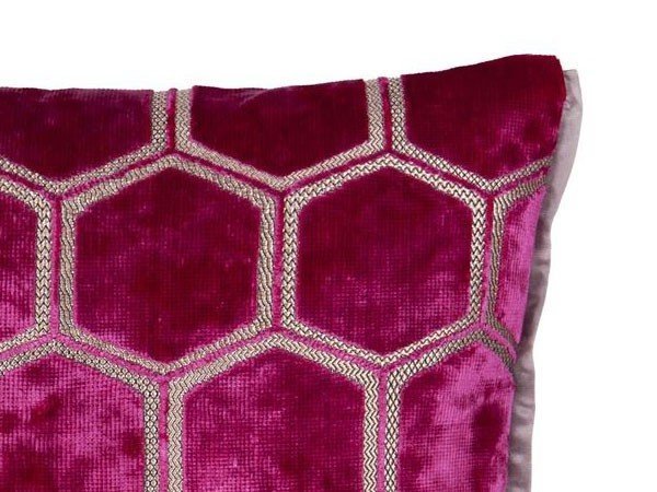 【デザイナーズ ギルド/DESIGNERS GUILD / GOODS】のManipur Cushion / マニプール クッション 43 × 43cm インテリア・キッズ・メンズ・レディースファッション・服の通販 founy(ファニー) エレガント 上品 Elegant クッション Cushion, Throw Pillow クール Cool, Chic パターン Pattern, Design Print フェザー Feather, Feather Detail ベルベット Velvet, Velvety ホーム・キャンプ・アウトドア・お取り寄せ Home Living / Home & Lifestyle / Camping Gear / Outdoor Camping 家具・インテリア Home Furniture & Interior. Stylish & Functional Living Spaces その他 インテリア雑貨、家具 Home Decor & Furniture Extras フューシャ(表面)|ID: prp329100001236834 ipo3291000000035326791