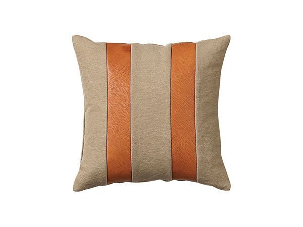 【スウィッチ/SWITCH / GOODS】のCombination Cushion Cover Stripe / コンビネーション クッションカバー ストライプパターン インテリア・キッズ・メンズ・レディースファッション・服の通販 founy(ファニー) 　クッション　Cushion, Throw Pillow　ストライプ　Stripe, Striped Pattern　パターン　Pattern, Design Print　ホーム・キャンプ・アウトドア・お取り寄せ　Home Living / Home & Lifestyle / Camping Gear / Outdoor Camping　家具・インテリア　Home Furniture & Interior. Stylish & Functional Living Spaces　その他 インテリア雑貨、家具　Home Decor & Furniture Extras　ベージュ × キャメル(オイルレザー)|ID: prp329100001236859 ipo3291000000035323089