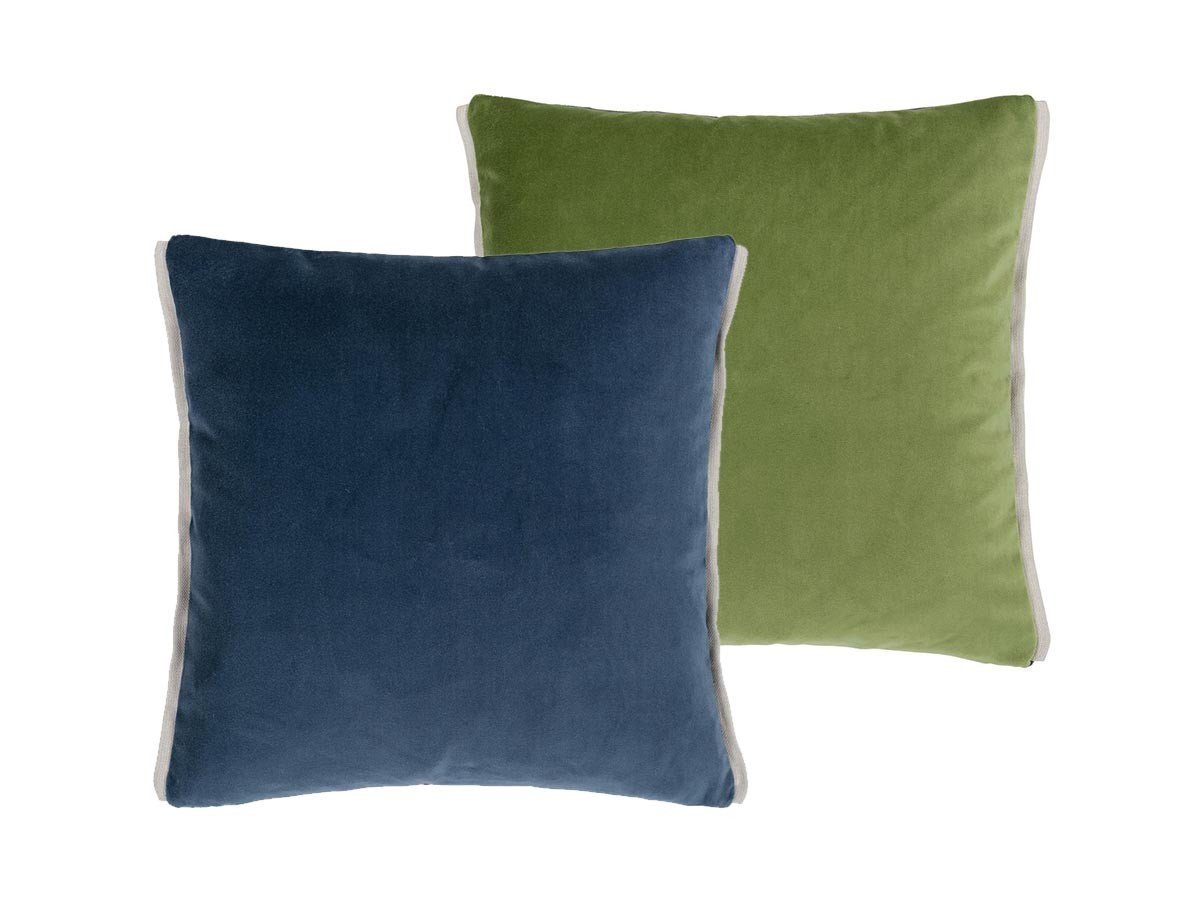 【デザイナーズ ギルド/DESIGNERS GUILD / GOODS】のVarese Cushion / バレーゼ クッション 43 × 43cm インテリア・キッズ・メンズ・レディースファッション・服の通販 founy(ファニー) 　クッション　Cushion　パターン　Pattern　フェザー　Feather　ベルベット　Velvet　リバーシブル　Reversible　ホーム・キャンプ・アウトドア・お取り寄せ　Home,Garden,Outdoor,Camping Gear　家具・インテリア　Furniture　その他 インテリア雑貨、家具　Furniture, Interior, Others　プルシアン & グラス|ID: prp329100001236869 ipo3291000000027288518