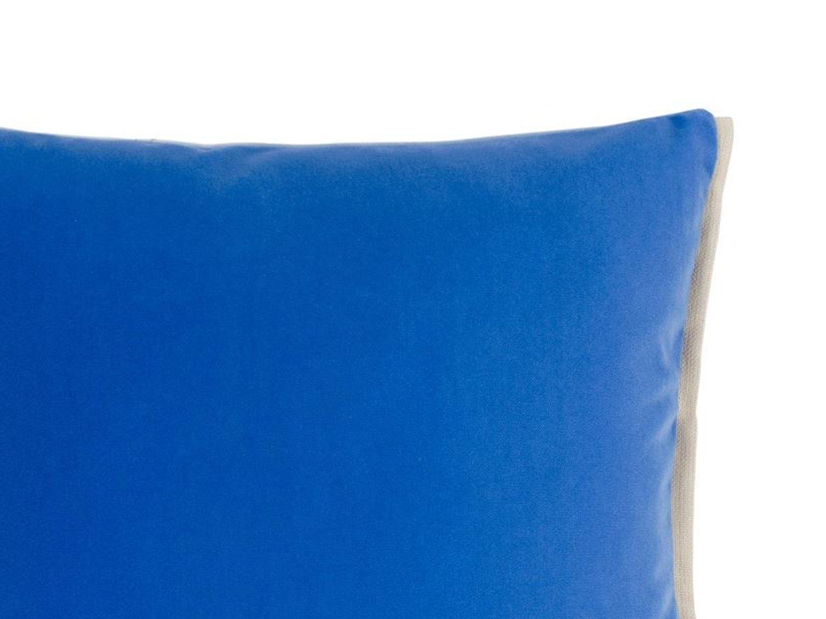 【デザイナーズ ギルド/DESIGNERS GUILD / GOODS】のVarese Cushion / バレーゼ クッション 43 × 43cm インテリア・キッズ・メンズ・レディースファッション・服の通販 founy(ファニー) 　クッション　Cushion　パターン　Pattern　フェザー　Feather　ベルベット　Velvet　リバーシブル　Reversible　ホーム・キャンプ・アウトドア・お取り寄せ　Home,Garden,Outdoor,Camping Gear　家具・インテリア　Furniture　その他 インテリア雑貨、家具　Furniture, Interior, Others　セルリアン & スカイ(表面)|ID: prp329100001236869 ipo3291000000027288552