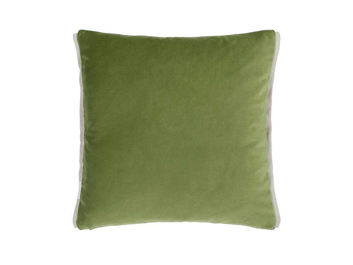 【デザイナーズ ギルド/DESIGNERS GUILD / GOODS】のVarese Cushion / バレーゼ クッション 43 × 43cm インテリア・キッズ・メンズ・レディースファッション・服の通販 founy(ファニー) 　クッション　Cushion　パターン　Pattern　フェザー　Feather　ベルベット　Velvet　リバーシブル　Reversible　ホーム・キャンプ・アウトドア・お取り寄せ　Home,Garden,Outdoor,Camping Gear　家具・インテリア　Furniture　その他 インテリア雑貨、家具　Furniture, Interior, Others　プルシアン & グラス(裏面)|ID: prp329100001236869 ipo3291000000027288562