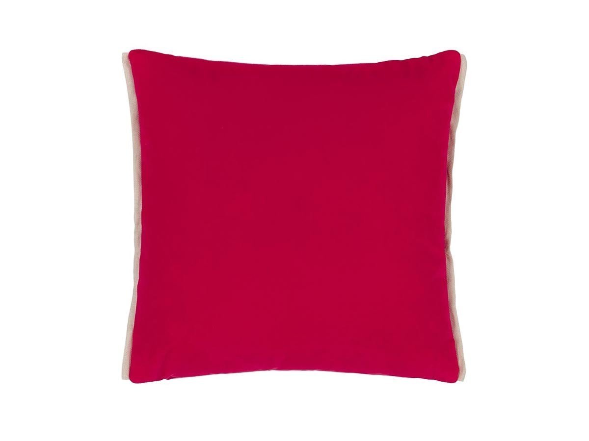 【デザイナーズ ギルド/DESIGNERS GUILD / GOODS】のVarese Cushion / バレーゼ クッション 43 × 43cm インテリア・キッズ・メンズ・レディースファッション・服の通販 founy(ファニー) 　クッション　Cushion　パターン　Pattern　フェザー　Feather　ベルベット　Velvet　リバーシブル　Reversible　ホーム・キャンプ・アウトドア・お取り寄せ　Home,Garden,Outdoor,Camping Gear　家具・インテリア　Furniture　その他 インテリア雑貨、家具　Furniture, Interior, Others　スカーレット & ブライトフューシャ(表面)|ID: prp329100001236869 ipo3291000000027288584