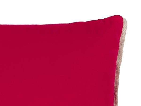 【デザイナーズ ギルド/DESIGNERS GUILD / GOODS】のVarese Cushion / バレーゼ クッション 43 × 43cm インテリア・キッズ・メンズ・レディースファッション・服の通販 founy(ファニー) 　クッション　Cushion　パターン　Pattern　フェザー　Feather　ベルベット　Velvet　リバーシブル　Reversible　ホーム・キャンプ・アウトドア・お取り寄せ　Home,Garden,Outdoor,Camping Gear　家具・インテリア　Furniture　その他 インテリア雑貨、家具　Furniture, Interior, Others　スカーレット & ブライトフューシャ(表面)|ID: prp329100001236869 ipo3291000000027288586