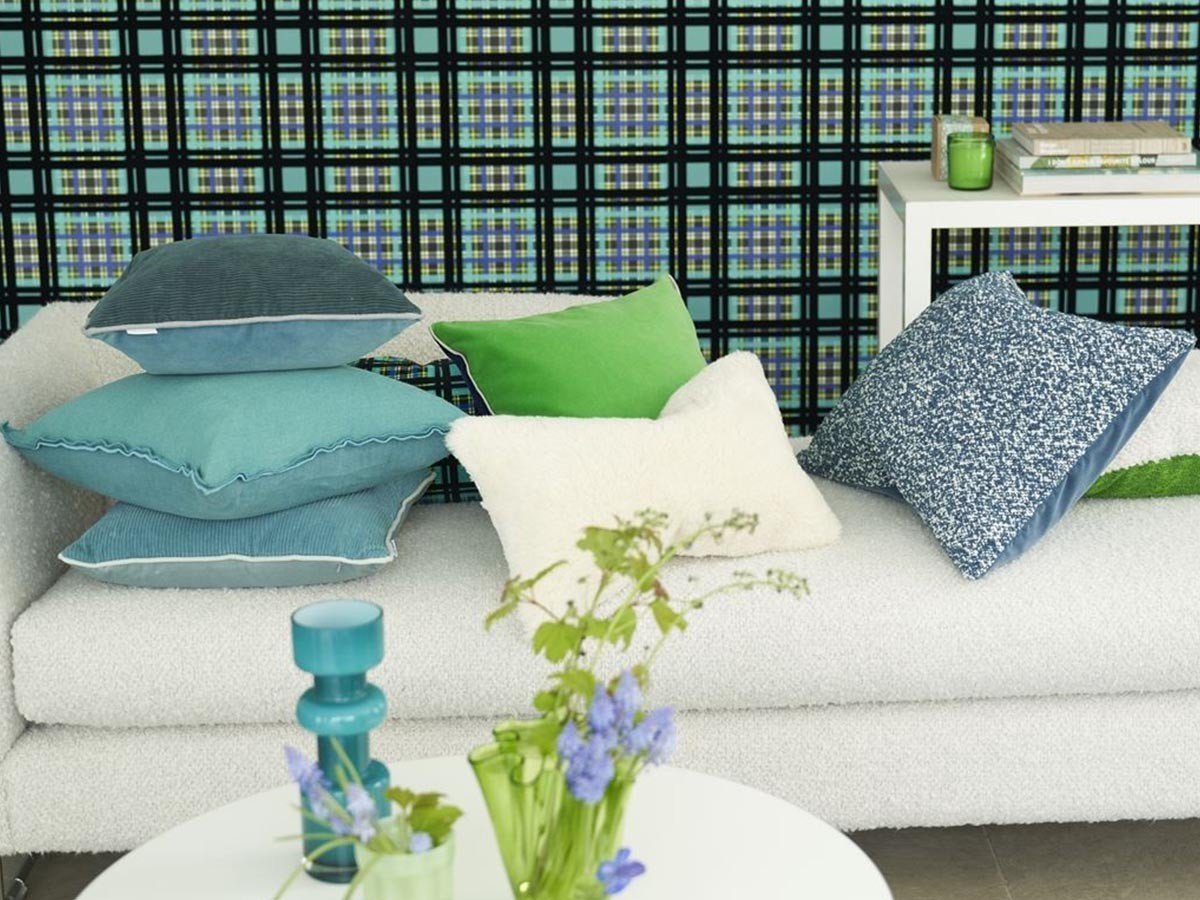 【デザイナーズ ギルド/DESIGNERS GUILD / GOODS】のCorda Cushion / コルダ クッション 43 × 43cm 人気、トレンドファッション・服の通販 founy(ファニー) 　クッション　Cushion　コーデュロイ　Corduroy　パイピング　Piping　パターン　Pattern　フェザー　Feather　ベルベット　Velvet　リネン　Linen　無地　Plain Color　ホーム・キャンプ・アウトドア・お取り寄せ　Home,Garden,Outdoor,Camping Gear　家具・インテリア　Home Furniture & Interior. Stylish & Functional Living Spaces　その他 インテリア雑貨、家具　Furniture, Interior, Others　other-4|ID: prp329100001236871 ipo3291000000031473375