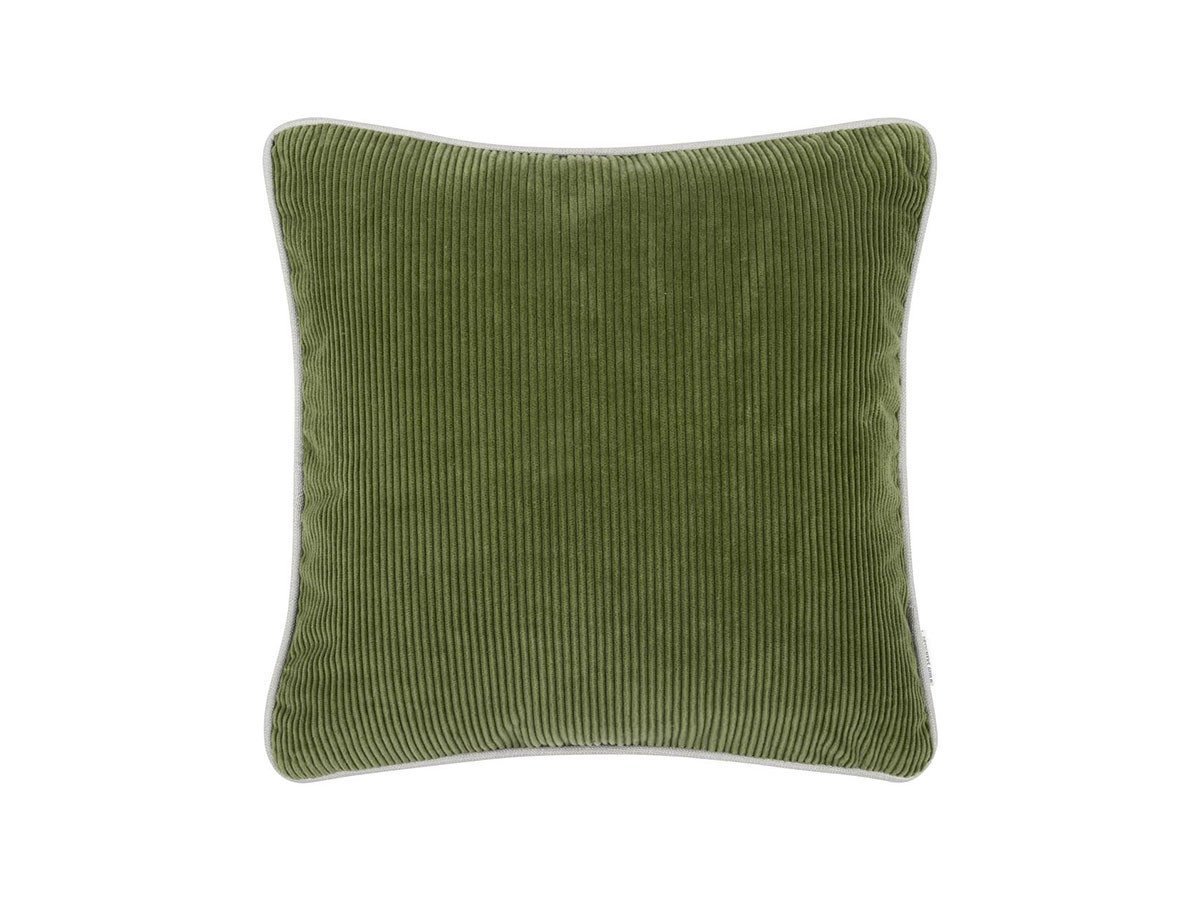 【デザイナーズ ギルド/DESIGNERS GUILD / GOODS】のCorda Cushion / コルダ クッション 43 × 43cm インテリア・キッズ・メンズ・レディースファッション・服の通販 founy(ファニー) クッション Cushion, Throw Pillow コーデュロイ Corduroy, Cord Fabric パイピング Piping, Trim Design パターン Pattern, Design Print フェザー Feather, Feather Detail ベルベット Velvet, Velvety リネン Linen, Linen Fabric 無地 Plain, Solid Color ホーム・キャンプ・アウトドア・お取り寄せ Home Living / Home & Lifestyle / Camping Gear / Outdoor Camping 家具・インテリア Home Furniture & Interior. Stylish & Functional Living Spaces その他 インテリア雑貨、家具 Home Decor & Furniture Extras フォレスト(表面)|ID: prp329100001236871 ipo3291000000035326807
