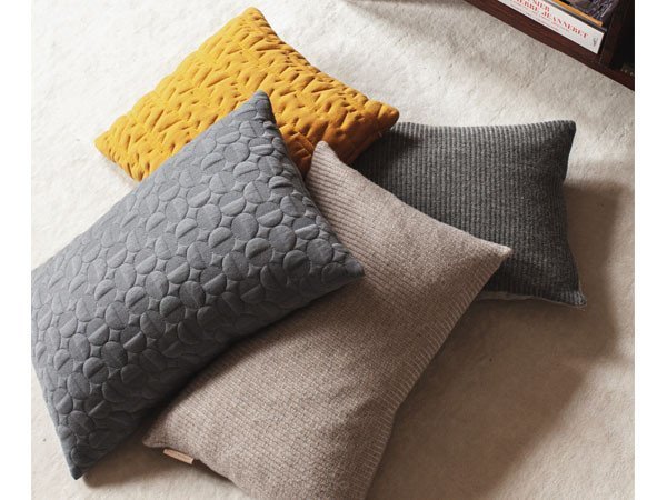 【フリッツ ハンセン/FRITZ HANSEN / GOODS】のCUSHION ARNE JACOBSEN VERTIGO / クッション アルネ・ヤコブセン ヴェルティゴ 60 × 40 人気、トレンドファッション・服の通販 founy(ファニー) 送料無料 Free Shipping アクセサリー Fashion Accessories クッション Cushion, Throw Pillow コレクション Collection, Seasonal Line パターン Pattern, Design Print ホーム・キャンプ・アウトドア・お取り寄せ Home Living / Home & Lifestyle / Camping Gear / Outdoor Camping 家具・インテリア Home Furniture & Interior. Stylish & Functional Living Spaces その他 インテリア雑貨、家具 Home Decor & Furniture Extras other-5|ID: prp329100001236881 ipo3291000000031496872