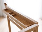 【ヒラシマ/HIRASHIMA / GOODS】のSPAGO Hanger Rack 049 / スパーゴ ハンガーラック 049 アクセサリー類をまとめて整理できるトレーが付属します。小物トレーは無垢材を削り出してつくられていて、|ID: prp329100001236952 ipo3291000000030218985