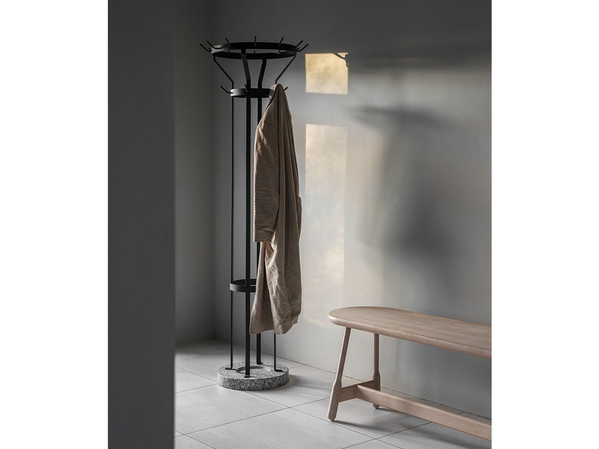 【マスプロダクションズ/MASSPRODUCTIONS / GOODS】のMARCEL COAT STAND / マーシャル コートスタンド 人気、トレンドファッション・服の通販 founy(ファニー) 　傘　Umbrella, Parasol　スタイリッシュ　Stylish, Fashionable　スタンド　Stand Collar, Upright Stand　スマート　Smart, Elegant　帽子　Hat, Headwear　ホーム・キャンプ・アウトドア・お取り寄せ　Home Living / Home & Lifestyle / Camping Gear / Outdoor Camping　家具・インテリア　Home Furniture & Interior. Stylish & Functional Living Spaces　その他 インテリア雑貨、家具　Home Decor & Furniture Extras　other-6|ID: prp329100001236980 ipo3291000000031522680
