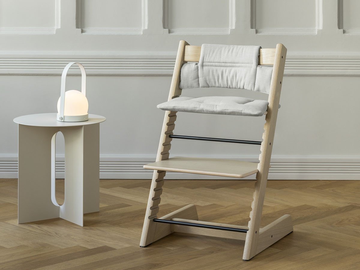 【ストッケ/STOKKE / GOODS】のTRIPP TRAPP / トリップ トラップ クラシッククッション インテリア・キッズ・メンズ・レディースファッション・服の通販 founy(ファニー) 　クッション　Cushion　クラシック　Classic　ベビー　Baby　ホーム・キャンプ・アウトドア・お取り寄せ　Home,Garden,Outdoor,Camping Gear　家具・インテリア　Home Furniture & Interior. Stylish & Functional Living Spaces　キッズ家具　Kids' Furniture　キッズチェア・ベビーチェア　Kids Chair/Baby Chair　組合せ例:トリップ トラップ(ナチュラル) + クラシッククッション(ノルディックグレー)|ID: prp329100001241752 ipo3291000000032258845