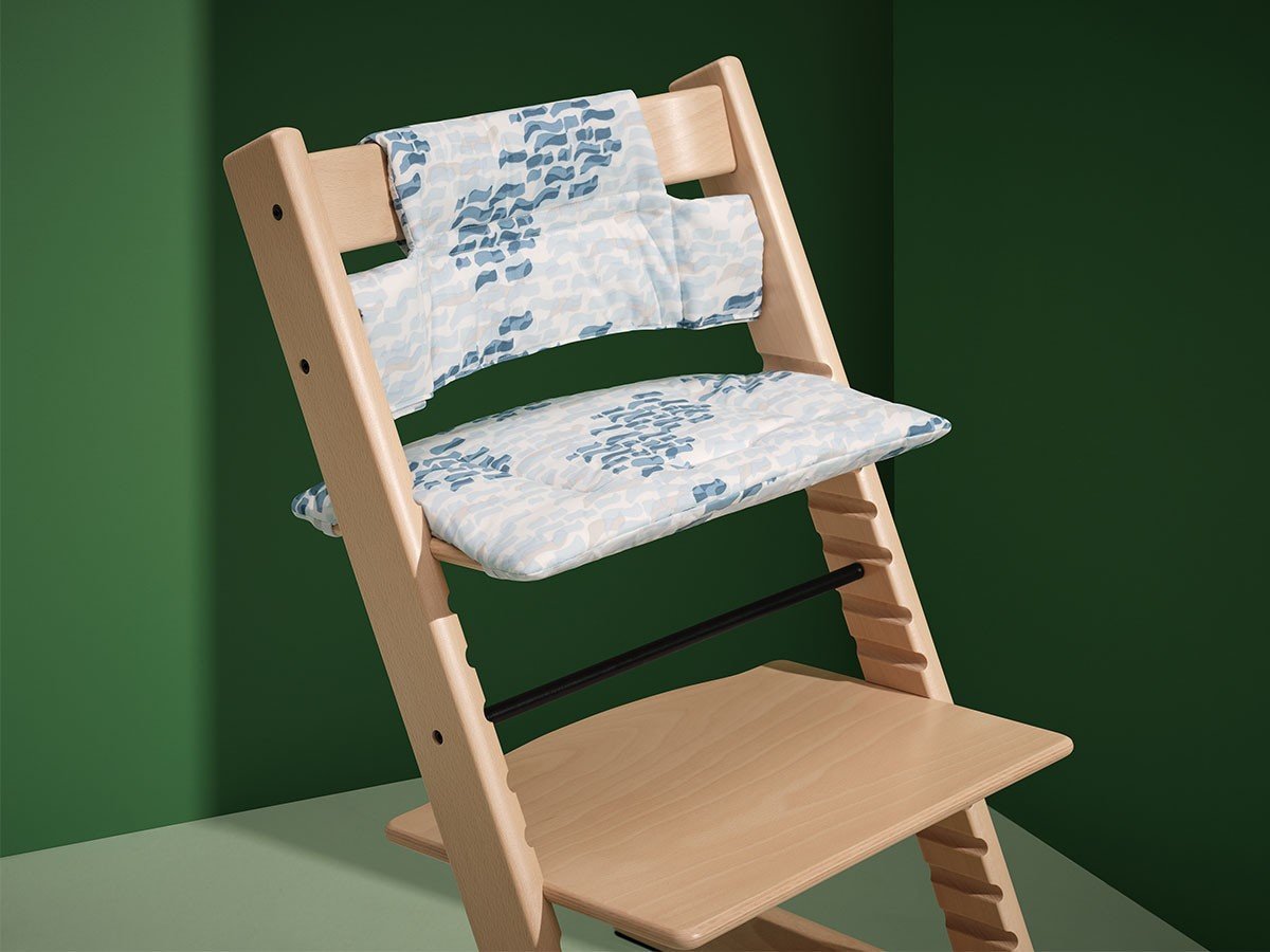 【ストッケ/STOKKE / GOODS】のTRIPP TRAPP / トリップ トラップ クラシッククッション インテリア・キッズ・メンズ・レディースファッション・服の通販 founy(ファニー) 　クッション　Cushion　クラシック　Classic　ベビー　Baby　ホーム・キャンプ・アウトドア・お取り寄せ　Home,Garden,Outdoor,Camping Gear　家具・インテリア　Home Furniture & Interior. Stylish & Functional Living Spaces　キッズ家具　Kids' Furniture　キッズチェア・ベビーチェア　Kids Chair/Baby Chair　組合せ例:トリップ トラップ(ナチュラル) + クラシッククッション(ウェーブブルー)|ID: prp329100001241752 ipo3291000000032258863