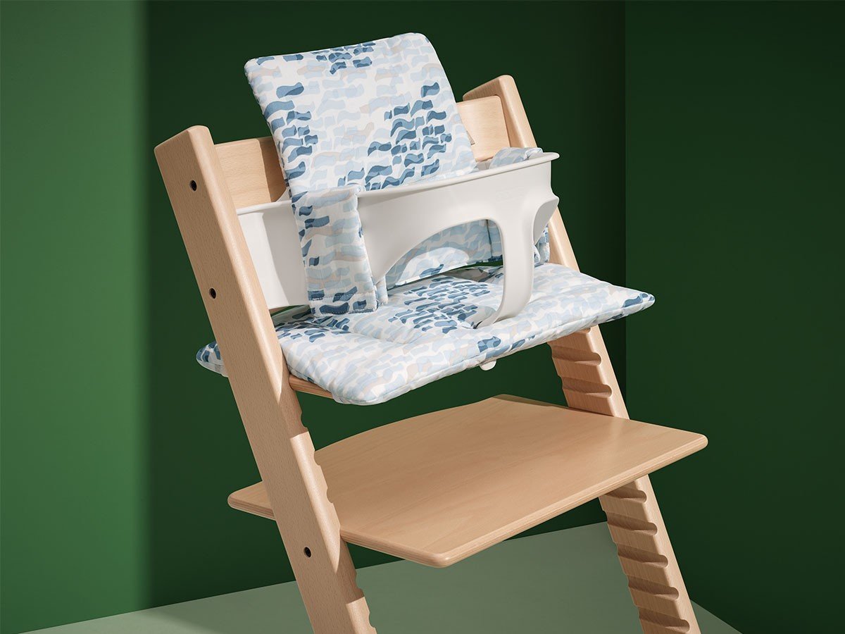 【ストッケ/STOKKE / GOODS】のTRIPP TRAPP / トリップ トラップ クラシッククッション インテリア・キッズ・メンズ・レディースファッション・服の通販 founy(ファニー) 　クッション　Cushion　クラシック　Classic　ベビー　Baby　ホーム・キャンプ・アウトドア・お取り寄せ　Home,Garden,Outdoor,Camping Gear　家具・インテリア　Home Furniture & Interior. Stylish & Functional Living Spaces　キッズ家具　Kids' Furniture　キッズチェア・ベビーチェア　Kids Chair/Baby Chair　組合せ例:トリップ トラップ(ナチュラル) + ベビーセット(ホワイト) + クラシッククッション(|ID: prp329100001241752 ipo3291000000032258865