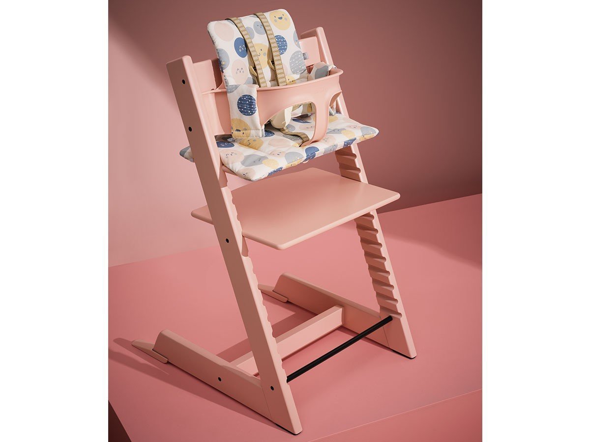 【ストッケ/STOKKE / GOODS】のTRIPP TRAPP / トリップ トラップ クラシッククッション インテリア・キッズ・メンズ・レディースファッション・服の通販 founy(ファニー) 　クッション　Cushion　クラシック　Classic　ベビー　Baby　ホーム・キャンプ・アウトドア・お取り寄せ　Home,Garden,Outdoor,Camping Gear　家具・インテリア　Home Furniture & Interior. Stylish & Functional Living Spaces　キッズ家具　Kids' Furniture　キッズチェア・ベビーチェア　Kids Chair/Baby Chair　組合せ例:トリップ トラップ(セレーヌピンク) + ベビーセット(セレーヌピンク) + クラシックク|ID: prp329100001241752 ipo3291000000032258874