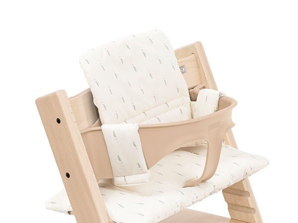 【ストッケ/STOKKE / GOODS】のTRIPP TRAPP / トリップ トラップ クラシッククッション インテリア・キッズ・メンズ・レディースファッション・服の通販 founy(ファニー) 　クッション　Cushion　クラシック　Classic　ベビー　Baby　ホーム・キャンプ・アウトドア・お取り寄せ　Home,Garden,Outdoor,Camping Gear　家具・インテリア　Home Furniture & Interior. Stylish & Functional Living Spaces　キッズ家具　Kids' Furniture　キッズチェア・ベビーチェア　Kids Chair/Baby Chair　組合せ例:トリップ トラップ(ナチュラル) + ベビーセット(ナチュラル) + クラシッククッション|ID: prp329100001241752 ipo3291000000032258900