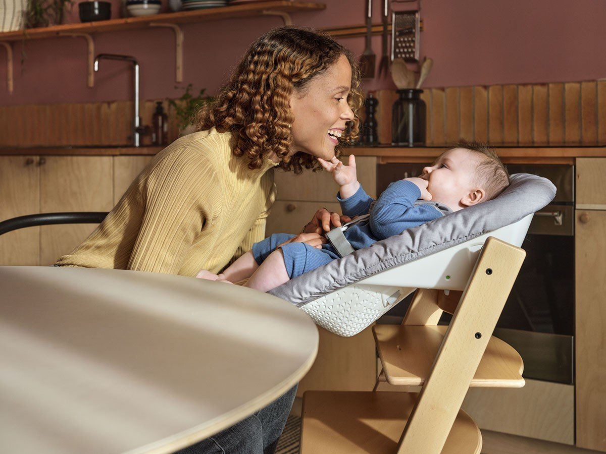 【ストッケ/STOKKE / GOODS】のTRIPP TRAPP / トリップ トラップ インテリア・キッズ・メンズ・レディースファッション・服の通販 founy(ファニー) 　アクセサリー　Accessories　クッション　Cushion　クラシック　Classic　テーブル　Table　ビーチ　Beach　ベビー　Baby　送料無料　Free Shipping　ホーム・キャンプ・アウトドア・お取り寄せ　Home,Garden,Outdoor,Camping Gear　家具・インテリア　Home Furniture & Interior. Stylish & Functional Living Spaces　キッズ家具　Kids' Furniture　キッズチェア・ベビーチェア　Kids Chair/Baby Chair　組合せ例:トリップ トラップ(ナチュラル) + ニューボーンセット|ID: prp329100001241764 ipo3291000000032258627