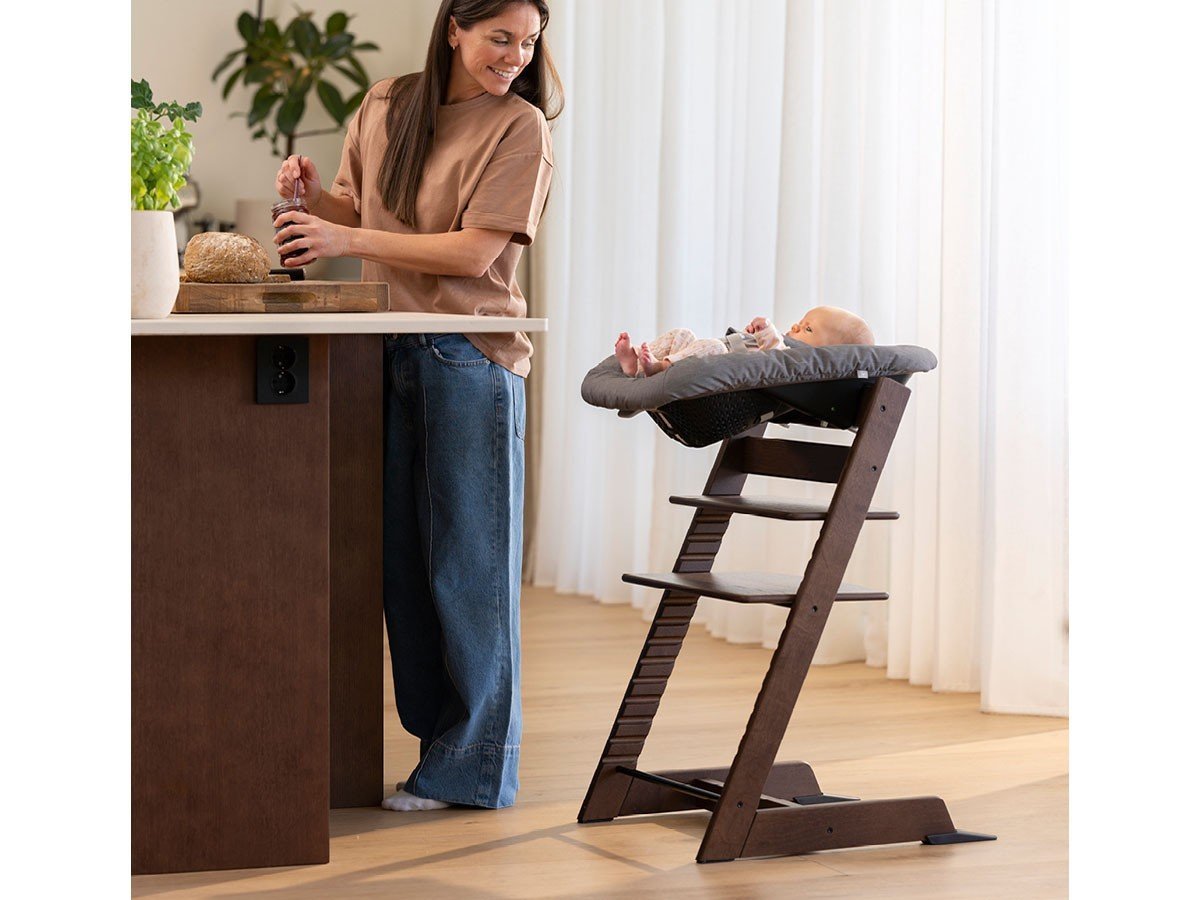 【ストッケ/STOKKE / GOODS】のTRIPP TRAPP / トリップ トラップ インテリア・キッズ・メンズ・レディースファッション・服の通販 founy(ファニー) 　アクセサリー　Accessories　クッション　Cushion　クラシック　Classic　テーブル　Table　ビーチ　Beach　ベビー　Baby　送料無料　Free Shipping　ホーム・キャンプ・アウトドア・お取り寄せ　Home,Garden,Outdoor,Camping Gear　家具・インテリア　Home Furniture & Interior. Stylish & Functional Living Spaces　キッズ家具　Kids' Furniture　キッズチェア・ベビーチェア　Kids Chair/Baby Chair　組合せ例:トリップ トラップ(オークウォームブラウン) + ニューボーンセット|ID: prp329100001241764 ipo3291000000032258682