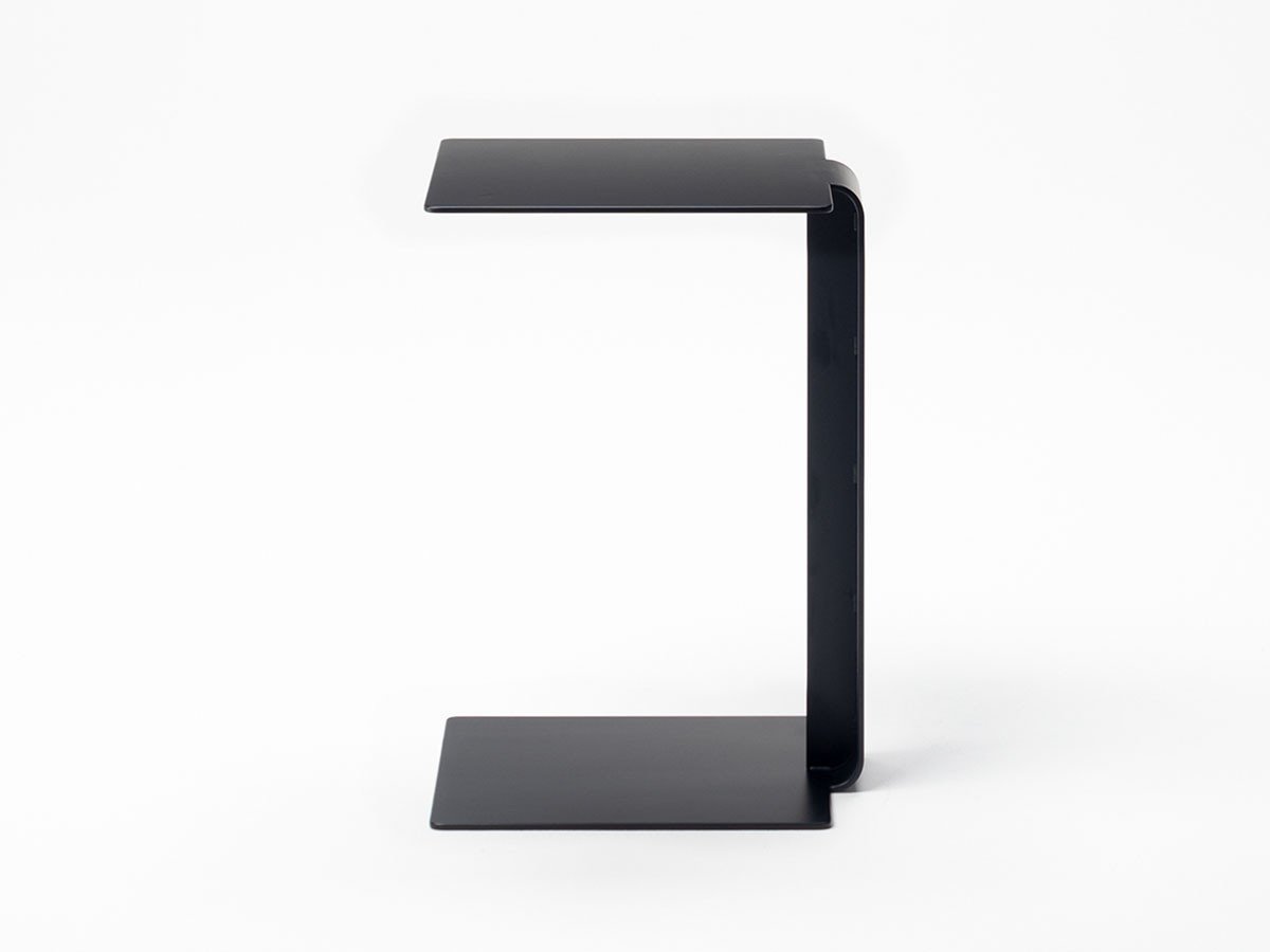 【コンプレックス/COMPLEX / GOODS】のBLACK SIDE TABLE / ブラック サイドテーブル 人気、トレンドファッション・服の通販 founy(ファニー) 　シンプル　Simple, Minimal　テーブル　Table, Dining Table　フォルム　Silhouette, Form　フレーム　Frame, Outline　ホーム・キャンプ・アウトドア・お取り寄せ　Home Living / Home & Lifestyle / Camping Gear / Outdoor Camping　家具・インテリア　Home Furniture & Interior. Stylish & Functional Living Spaces　テーブル　Dining, Coffee & Side Tables　サイドテーブル・ナイトテーブル　Side & End Tables　other-4|ID: prp329100001294223 ipo3291000000031518314