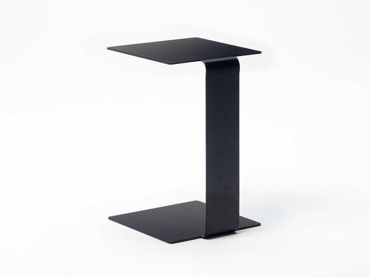 【コンプレックス/COMPLEX / GOODS】のBLACK SIDE TABLE / ブラック サイドテーブル 人気、トレンドファッション・服の通販 founy(ファニー) 　シンプル　Simple, Minimal　テーブル　Table, Dining Table　フォルム　Silhouette, Form　フレーム　Frame, Outline　ホーム・キャンプ・アウトドア・お取り寄せ　Home Living / Home & Lifestyle / Camping Gear / Outdoor Camping　家具・インテリア　Home Furniture & Interior. Stylish & Functional Living Spaces　テーブル　Dining, Coffee & Side Tables　サイドテーブル・ナイトテーブル　Side & End Tables　other-5|ID: prp329100001294223 ipo3291000000031518316