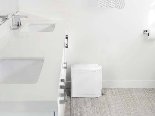 【シンプルヒューマン/SIMPLEHUMAN / GOODS】のSMALL CAN / スモールカン バタフライ ステップ ダストボックス 10L 人気、トレンドファッション・服の通販 founy(ファニー) 　コーティング　Coating, Coated Finish　シルバー　Silver, Metallic Silver　バタフライ　Butterfly, Butterfly Motif　ボックス　Boxy, Box Shape　ホーム・キャンプ・アウトドア・お取り寄せ　Home Living / Home & Lifestyle / Camping Gear / Outdoor Camping　家具・インテリア　Home Furniture & Interior. Stylish & Functional Living Spaces　その他 インテリア雑貨、家具　Home Decor & Furniture Extras　other-5|ID: prp329100001305876 ipo3291000000031515141