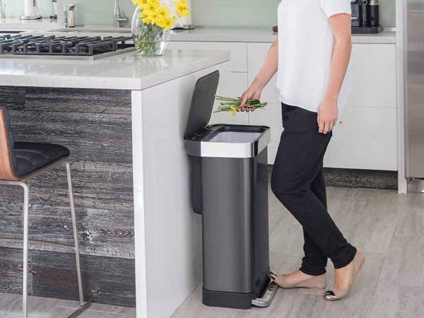 【シンプルヒューマン/SIMPLEHUMAN / GOODS】のSTEP CAN / ステップカン レクタンギュラー ステップダストボックス ライナーポケット付 45L 人気、トレンドファッション・服の通販 founy(ファニー) 　インナー　Innerwear　コーティング　Coating, Coated Finish　シルバー　Silver, Metallic Silver　ボックス　Boxy, Box Shape　ポケット　Pocket, Pocket Detail　ライナー　Liner, Inner Layer　送料無料　Free Shipping　ホーム・キャンプ・アウトドア・お取り寄せ　Home Living / Home & Lifestyle / Camping Gear / Outdoor Camping　家具・インテリア　Home Furniture & Interior. Stylish & Functional Living Spaces　その他 インテリア雑貨、家具　Home Decor & Furniture Extras　other-6|ID: prp329100001305878 ipo3291000000031515131