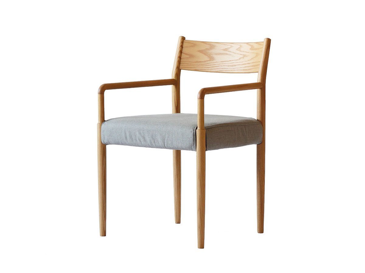 【イカサ/IKASAS / GOODS】のSUIPPO ARM CHAIR / スイッポ アームチェア インテリア・キッズ・メンズ・レディースファッション・服の通販 founy(ファニー) 　送料無料　Free Shipping　クール　Cool, Chic　スタンダード　Standard, Basic　軽量　Lightweight, Ultra Light　ホーム・キャンプ・アウトドア・お取り寄せ　Home Living / Home & Lifestyle / Camping Gear / Outdoor Camping　家具・インテリア　Home Furniture & Interior. Stylish & Functional Living Spaces　チェア・椅子　Seating & Chairs　ダイニングチェア・木製チェア　Dining Chairs　ホーム・キャンプ・アウトドア・お取り寄せ　Home Living / Home & Lifestyle / Camping Gear / Outdoor Camping　家具・インテリア　Home Furniture & Interior. Stylish & Functional Living Spaces　チェア・椅子　Seating & Chairs　アームチェア・アクセントチェア　Armchairs & Accent Chairs　フレーム:オーク、張地:V06|ID: prp329100001335463 ipo3291000000030195934