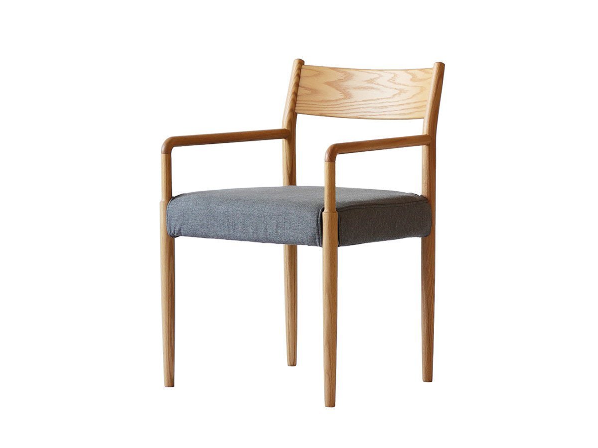 【イカサ/IKASAS / GOODS】のSUIPPO ARM CHAIR / スイッポ アームチェア インテリア・キッズ・メンズ・レディースファッション・服の通販 founy(ファニー) 　送料無料　Free Shipping　クール　Cool, Chic　スタンダード　Standard, Basic　軽量　Lightweight, Ultra Light　ホーム・キャンプ・アウトドア・お取り寄せ　Home Living / Home & Lifestyle / Camping Gear / Outdoor Camping　家具・インテリア　Home Furniture & Interior. Stylish & Functional Living Spaces　チェア・椅子　Seating & Chairs　ダイニングチェア・木製チェア　Dining Chairs　ホーム・キャンプ・アウトドア・お取り寄せ　Home Living / Home & Lifestyle / Camping Gear / Outdoor Camping　家具・インテリア　Home Furniture & Interior. Stylish & Functional Living Spaces　チェア・椅子　Seating & Chairs　アームチェア・アクセントチェア　Armchairs & Accent Chairs　フレーム:オーク、張地:V64|ID: prp329100001335463 ipo3291000000030195948