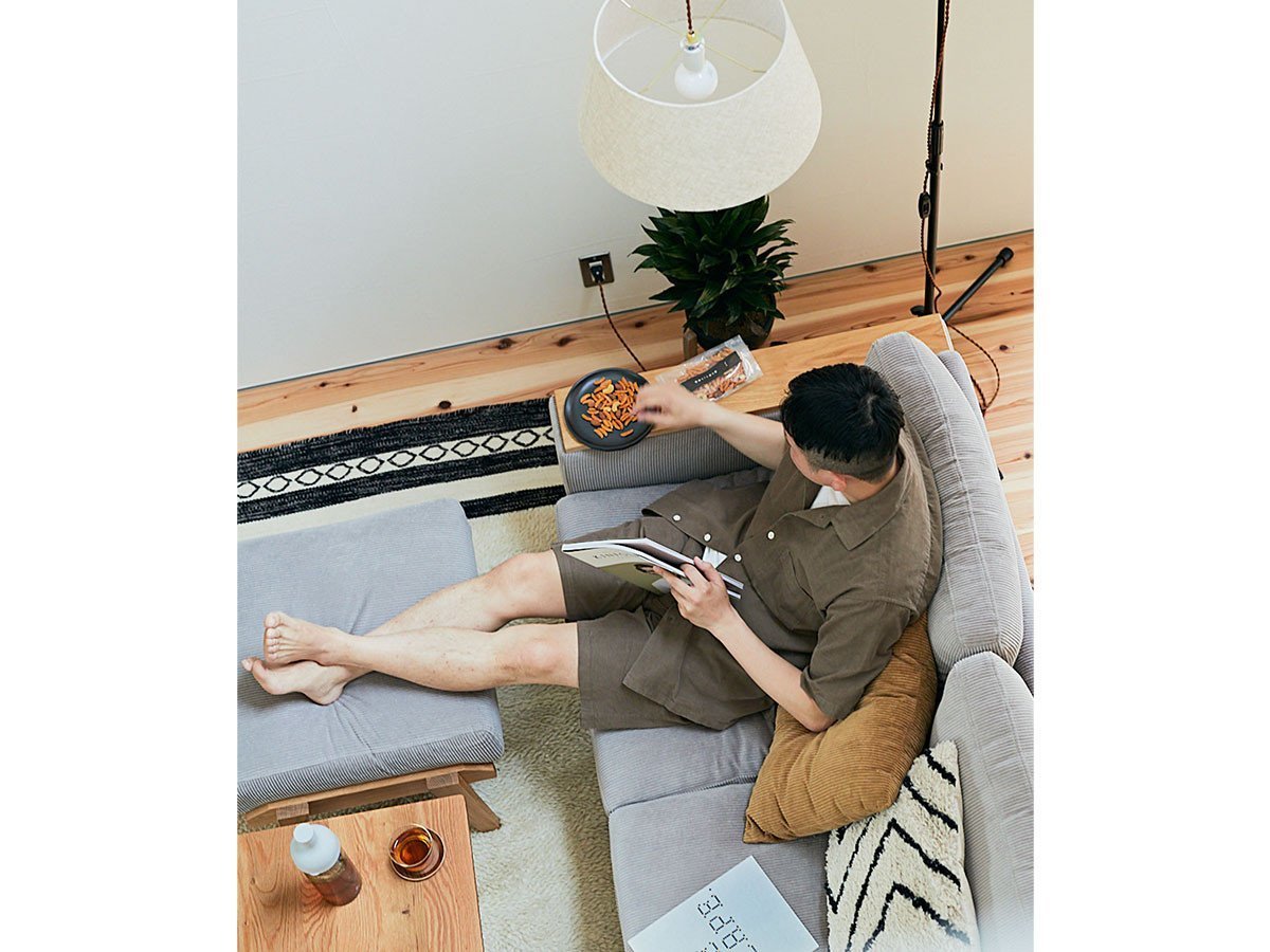 【ドアーズリビングプロダクツ/DOORS LIVING PRODUCTS / GOODS】のBothy Clubhouse Sofa 2.5P / ボシー クラブハウスソファ 2.5P 人気、トレンドファッション・服の通販 founy(ファニー) 　アウトドア　Outdoor Clothing　コーデュロイ　Corduroy, Cord Fabric　フロント　Front, Front Design　リラックス　Relax, Relaxed Fit　ホーム・キャンプ・アウトドア・お取り寄せ　Home Living / Home & Lifestyle / Camping Gear / Outdoor Camping　家具・インテリア　Home Furniture & Interior. Stylish & Functional Living Spaces　ソファー　Couches & Sofas　other-4|ID: prp329100001354812 ipo3291000000031516781
