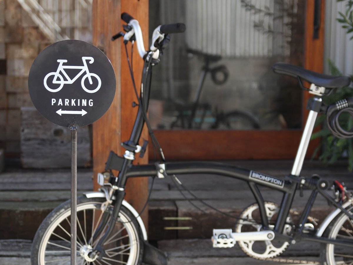 【シカク/SIKAKU / GOODS】のBICYCLE PARKING SIGN / バイシクル パーキング サイン 人気、トレンドファッション・服の通販 founy(ファニー) 　シンプル　Simple　ホーム・キャンプ・アウトドア・お取り寄せ　Home,Garden,Outdoor,Camping Gear　家具・インテリア　Furniture　その他 インテリア雑貨、家具　Furniture, Interior, Others　other-4|ID: prp329100001364735 ipo3291000000031514987
