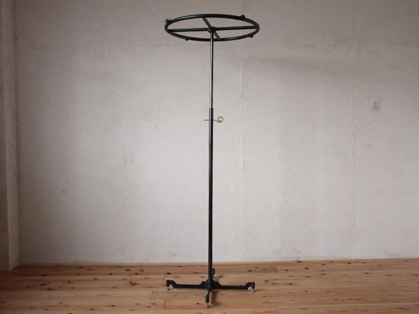 【シカク/SIKAKU / GOODS】のCIRCLE HANGER RACK / サークルハンガーラック 人気、トレンドファッション・服の通販 founy(ファニー) 　モチーフ　Motif　ヴィンテージ　Vintage　ホーム・キャンプ・アウトドア・お取り寄せ　Home,Garden,Outdoor,Camping Gear　家具・インテリア　Home Furniture & Interior. Stylish & Functional Living Spaces　その他 インテリア雑貨、家具　Furniture, Interior, Others　other-2|ID: prp329100001364736 ipo3291000000031516628