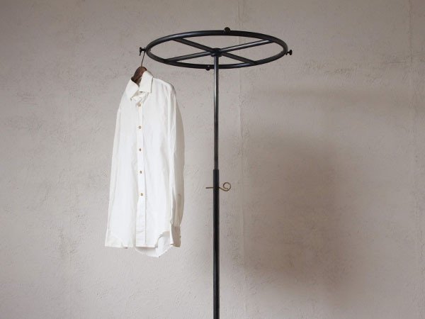 【シカク/SIKAKU / GOODS】のCIRCLE HANGER RACK / サークルハンガーラック 人気、トレンドファッション・服の通販 founy(ファニー) 　モチーフ　Motif　ヴィンテージ　Vintage　ホーム・キャンプ・アウトドア・お取り寄せ　Home,Garden,Outdoor,Camping Gear　家具・インテリア　Home Furniture & Interior. Stylish & Functional Living Spaces　その他 インテリア雑貨、家具　Furniture, Interior, Others　other-4|ID: prp329100001364736 ipo3291000000031516632