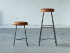 【シカク/SIKAKU / GOODS】のSK STOOL high / SK スツール ハイ 左:同シリーズの「エスケー スツール ロー」、右:本商品|ID: prp329100001364744 ipo3291000000030183549