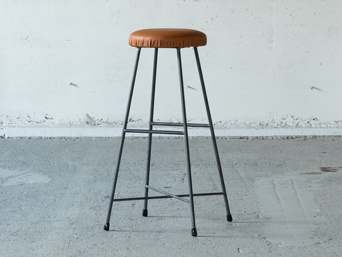 【シカク/SIKAKU / GOODS】のSK STOOL high / SK スツール ハイ インテリア・キッズ・メンズ・レディースファッション・服の通販 founy(ファニー) 　キャップ　Cap, Baseball Cap　クッション　Cushion, Throw Pillow　シンプル　Simple, Minimal　フォーム　Form　ホーム・キャンプ・アウトドア・お取り寄せ　Home Living / Home & Lifestyle / Camping Gear / Outdoor Camping　家具・インテリア　Home Furniture & Interior. Stylish & Functional Living Spaces　チェア・椅子　Seating & Chairs　スツール・バースツール　Stools & Bar Stools　ホーム・キャンプ・アウトドア・お取り寄せ　Home Living / Home & Lifestyle / Camping Gear / Outdoor Camping　家具・インテリア　Home Furniture & Interior. Stylish & Functional Living Spaces　チェア・椅子　Seating & Chairs　カウンターチェア・ハイチェア　Bar Stools / High Stools　ブラウン|ID: prp329100001364744 ipo3291000000034716756