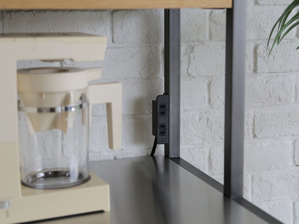 【イージーライフ/Easy Life / GOODS】のATRANDOM UNIT SHELF DINING BOARD / アトランダム ユニットシェルフ ダイニングボード ユニット式 Bタイプ インテリア・キッズ・メンズ・レディースファッション・服の通販 founy(ファウニー) 　オイル　Body Oil　ヴィンテージ　Vintage Style　ダブル　Double, Double-Breasted　フレーム　Frame, Outline　ホーム・キャンプ・アウトドア・お取り寄せ　Home Living / Home & Lifestyle / Camping Gear / Outdoor Camping　キッチン・ダイニング　Kitchen & Dining Essentials. Stylish & Functional Tableware　キッチン収納　Kitchen Storage　キッチン収納・食器棚・レンジ台　Kitchen Cabinet　ホーム・キャンプ・アウトドア・お取り寄せ　Home Living / Home & Lifestyle / Camping Gear / Outdoor Camping　キッチン・ダイニング　Kitchen & Dining Essentials. Stylish & Functional Tableware　キッチン家電・キッチン用品　Kitchen Appliances & Tools　マグカップ・カップ&ソーサー・陶器食器　Mugs / Cups and Saucers / Ceramic Drinkware　オプションで上台に取り付けられる「2口 コンセント」を追加できます。|ID: prp329100001532311 ipo3291000000037070964