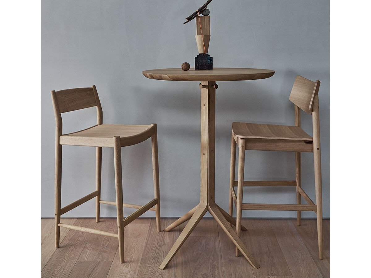 【カリモクケース/KARIMOKU CASE / GOODS】のN-BS01 / N-BS01(板座) インテリア・キッズ・メンズ・レディースファッション・服の通販 founy(ファニー) 　コレクション　Collection, Seasonal Line　スリム　Slim, Slim Fit　テーブル　Table, Dining Table　送料無料　Free Shipping　ホーム・キャンプ・アウトドア・お取り寄せ　Home Living / Home & Lifestyle / Camping Gear / Outdoor Camping　家具・インテリア　Home Furniture & Interior. Stylish & Functional Living Spaces　チェア・椅子　Seating & Chairs　カウンターチェア・ハイチェア　Bar Stools / High Stools　左:本商品(ピュアオーク、サイズ:ロー)、右:同ブランド「A-BS01」|ID: prp329100001597718 ipo3291000000034485365