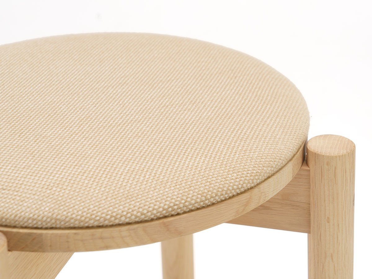 【カリモクニュースタンダード/KARIMOKU NEW STANDARD / GOODS】のCASTOR STOOL PLUS PAD / キャストール スツール プラス パッド 人気、トレンドファッション・服の通販 founy(ファニー) 　送料無料　Free Shipping　ホーム・キャンプ・アウトドア・お取り寄せ　Home,Garden,Outdoor,Camping Gear　家具・インテリア　Home Furniture & Interior. Stylish & Functional Living Spaces　チェア・椅子　Chair　スツール　Stool　other-4|ID: prp329100001708325 ipo3291000000031514043