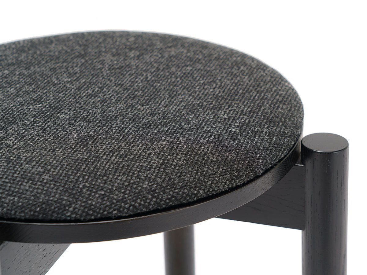 【カリモクニュースタンダード/KARIMOKU NEW STANDARD / GOODS】のCASTOR STOOL PLUS PAD / キャストール スツール プラス パッド 人気、トレンドファッション・服の通販 founy(ファニー) 　送料無料　Free Shipping　ホーム・キャンプ・アウトドア・お取り寄せ　Home,Garden,Outdoor,Camping Gear　家具・インテリア　Home Furniture & Interior. Stylish & Functional Living Spaces　チェア・椅子　Chair　スツール　Stool　other-6|ID: prp329100001708325 ipo3291000000031514047