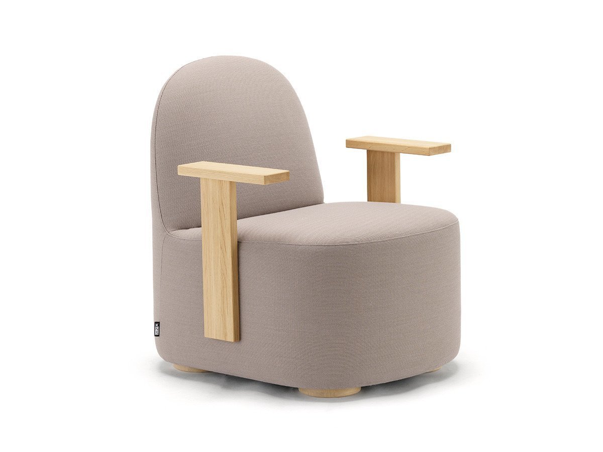 【カリモクニュースタンダード/KARIMOKU NEW STANDARD / GOODS】のPOLAR LOUNGE CHAIR S with ARMS / ポーラーラウンジチェア S ウィズアーム 人気、トレンドファッション・服の通販 founy(ファニー) 　コンパクト　Compact　テーブル　Table　フィット　Fit　ホーム・キャンプ・アウトドア・お取り寄せ　Home,Garden,Outdoor,Camping Gear　家具・インテリア　Home Furniture & Interior. Stylish & Functional Living Spaces　チェア・椅子　Chair　ラウンジチェア　Lounge Chair　other-6|ID: prp329100001708328 ipo3291000000031514088