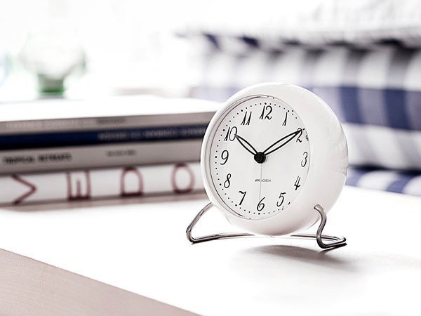 【フライミーアクセソワ/FLYMEe accessoire / GOODS】のARNE JACOBSEN LK Table Clock / アルネ・ヤコブセン LK テーブルクロック 人気、トレンドファッション・服の通販 founy(ファニー) 　ガラス　Glass　テーブル　Table　時計　Clock　モダン　Modern　送料無料　Free Shipping　ホーム・キャンプ・アウトドア・お取り寄せ　Home,Garden,Outdoor,Camping Gear　家具・インテリア　Furniture　その他 インテリア雑貨、家具　Furniture, Interior, Others　other-2|ID: prp329100001832646 ipo3291000000031512735