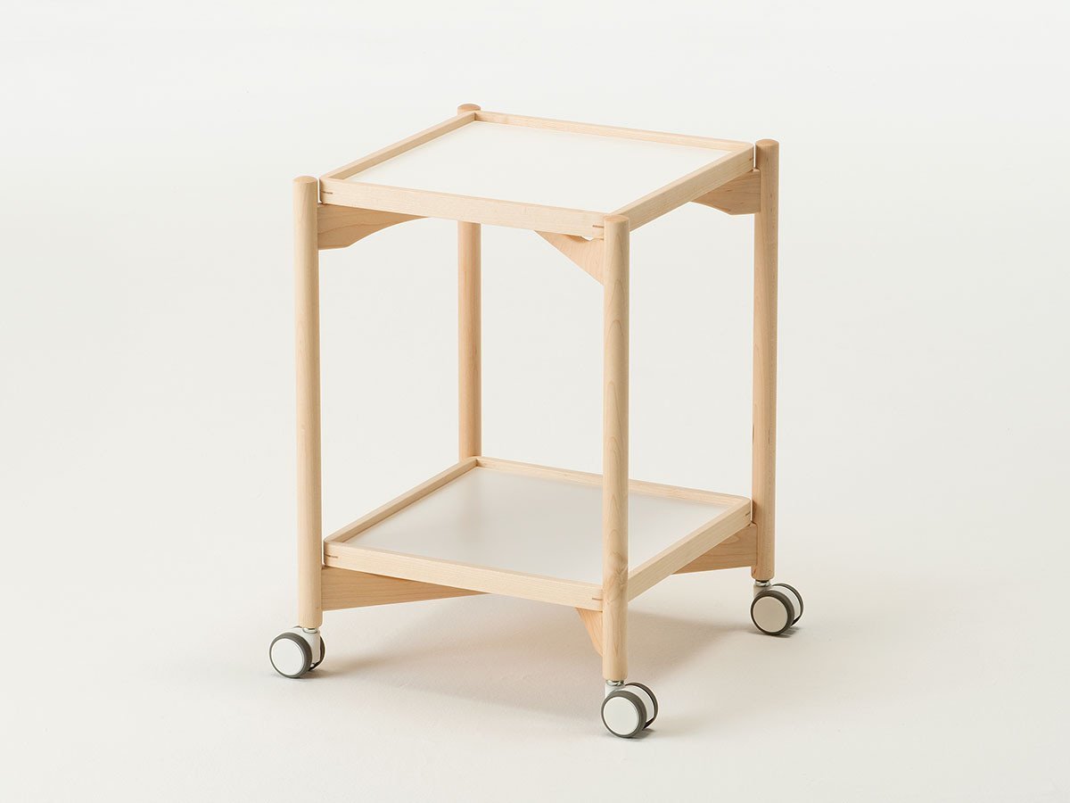 【コサイン/cosine / GOODS】のTRAY TABLE / トレーテーブル インテリア・キッズ・メンズ・レディースファッション・服の通販 founy(ファニー) 　送料無料　Free Shipping　コンパクト　Compact, Small Size　テーブル　Table, Dining Table　リバーシブル　Reversible, Two-Sided　ホーム・キャンプ・アウトドア・お取り寄せ　Home Living / Home & Lifestyle / Camping Gear / Outdoor Camping　家具・インテリア　Home Furniture & Interior. Stylish & Functional Living Spaces　テーブル　Dining, Coffee & Side Tables　サイドテーブル・ナイトテーブル　Side & End Tables　ホーム・キャンプ・アウトドア・お取り寄せ　Home Living / Home & Lifestyle / Camping Gear / Outdoor Camping　家具・インテリア　Home Furniture & Interior. Stylish & Functional Living Spaces　収納家具・キャビネット　Storage Furniture　チェストワゴン・移動式収納　Mobile Wagon　トレー:(上)メラミン面、(下)メラミン面|ID: prp329100001835479 ipo3291000000030257220