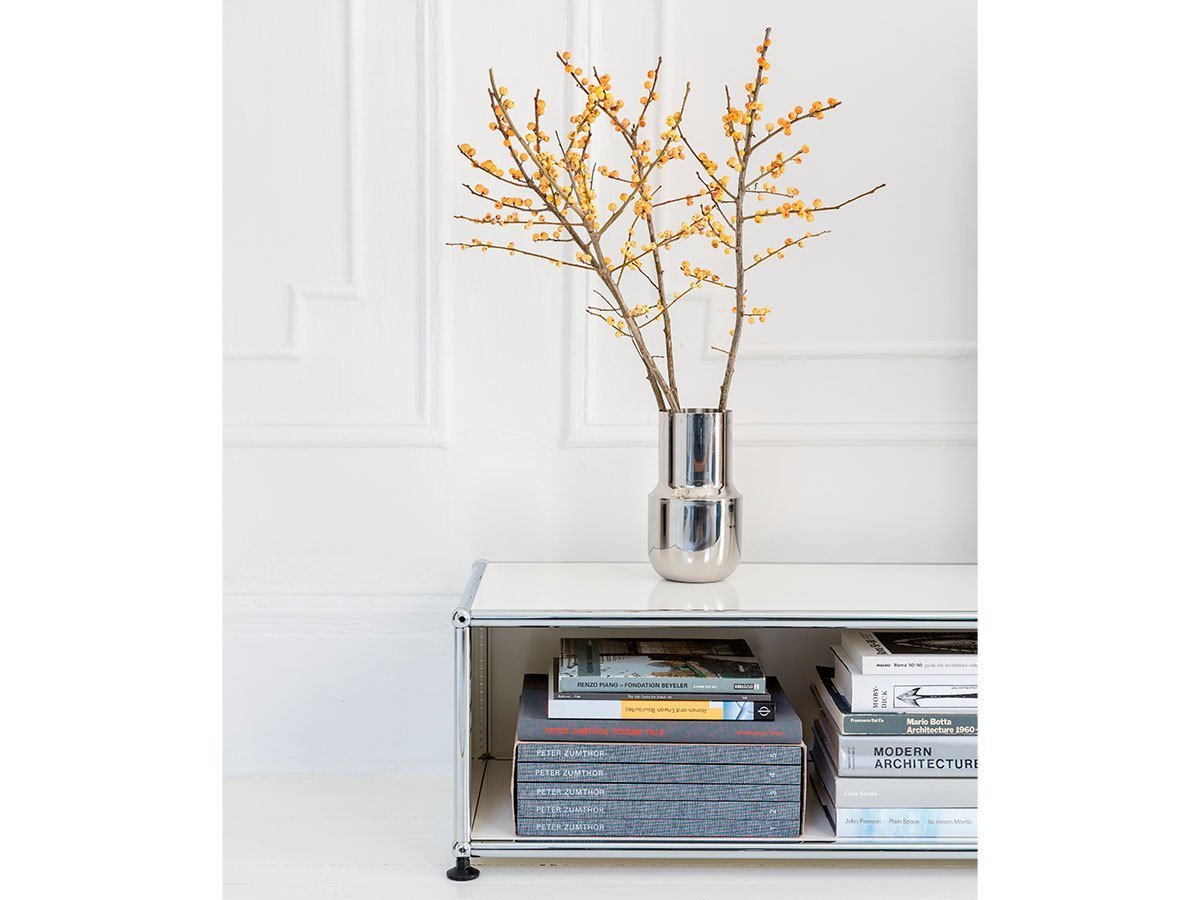 【ユーエスエム/USM / GOODS】のUSM Haller TV Board / USMハラー テレビボード W / D / H:1773 / 373 / 390mm ドロップダウンドア × 2、ディバイダーシェルフ × 1 インテリア・キッズ・メンズ・レディースファッション・服の通販 founy(ファニー) コレクション Collection, Seasonal Line シンプル Simple, Minimal ニューヨーク New York, NYC Style バランス Balance, Style Balance ボックス Boxy, Box Shape ワイド Wide, Wide Fit ホーム・キャンプ・アウトドア・お取り寄せ Home Living / Home & Lifestyle / Camping Gear / Outdoor Camping 家具・インテリア Home Furniture & Interior. Stylish & Functional Living Spaces テレビボード・テレビ台 TV Cabinets & Consoles テレビ台・TVボード Tv Board 参考イメージ|ID: prp329100001864858 ipo3291000000036647169