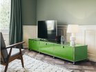 【ユーエスエム/USM / GOODS】のUSM Haller TV Board / USMハラー テレビボード W / D / H:1773 / 373 / 390mm ドロップダウンドア × 2、ディバイダーシェルフ × 1 大人の最旬トレンドファッション＆コーディネート founy(ファウニー) コレクション Collection, Seasonal Line シンプル Simple, Minimal ニューヨーク New York, NYC Style バランス Balance, Style Balance ボックス Boxy, Box Shape ワイド Wide, Wide Fit ホーム・キャンプ・アウトドア・お取り寄せ Home Living / Home & Lifestyle / Camping Gear / Outdoor Camping 家具・インテリア Home Furniture & Interior. Stylish & Functional Living Spaces テレビボード・テレビ台 TV Cabinets & Consoles テレビ台・TVボード Tv Board thumbnail 参考イメージ|ID: prp329100001864858 ipo3291000000037092095