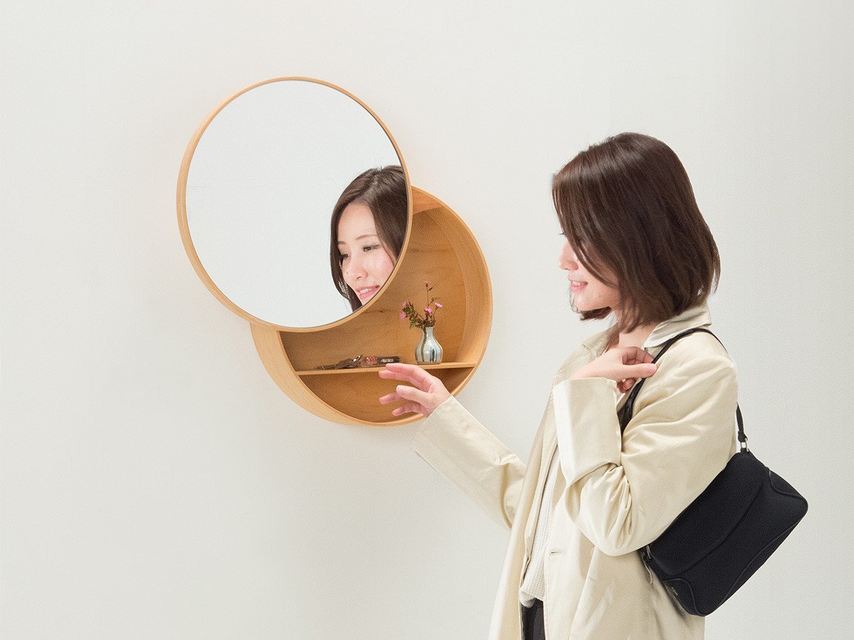 【フライミー ヴェール/FLYMEe vert / GOODS】のmoon / ムーン ミラー 人気、トレンドファッション・服の通販 founy(ファニー) 　スマート　Smart, Elegant　チェック　Check, Plaid, Tartan　フレーム　Frame, Outline　送料無料　Free Shipping　エレガント 上品　Elegant　ホーム・キャンプ・アウトドア・お取り寄せ　Home Living / Home & Lifestyle / Camping Gear / Outdoor Camping　家具・インテリア　Home Furniture & Interior. Stylish & Functional Living Spaces　収納家具・キャビネット　Storage Furniture　ホーム・キャンプ・アウトドア・お取り寄せ　Home Living / Home & Lifestyle / Camping Gear / Outdoor Camping　家具・インテリア　Home Furniture & Interior. Stylish & Functional Living Spaces　ミラー・ドレッサー　Mirrors & Dressers　壁掛けミラー・全身鏡・スタンドミラー　Wall Mirror　ホーム・キャンプ・アウトドア・お取り寄せ　Home Living / Home & Lifestyle / Camping Gear / Outdoor Camping　家具・インテリア　Home Furniture & Interior. Stylish & Functional Living Spaces　ミラー・ドレッサー　Mirrors & Dressers　ドレッサー・ミラー付き化粧台　Vanity Table for Bedroom　other-2|ID: prp329100001905849 ipo3291000000031511952