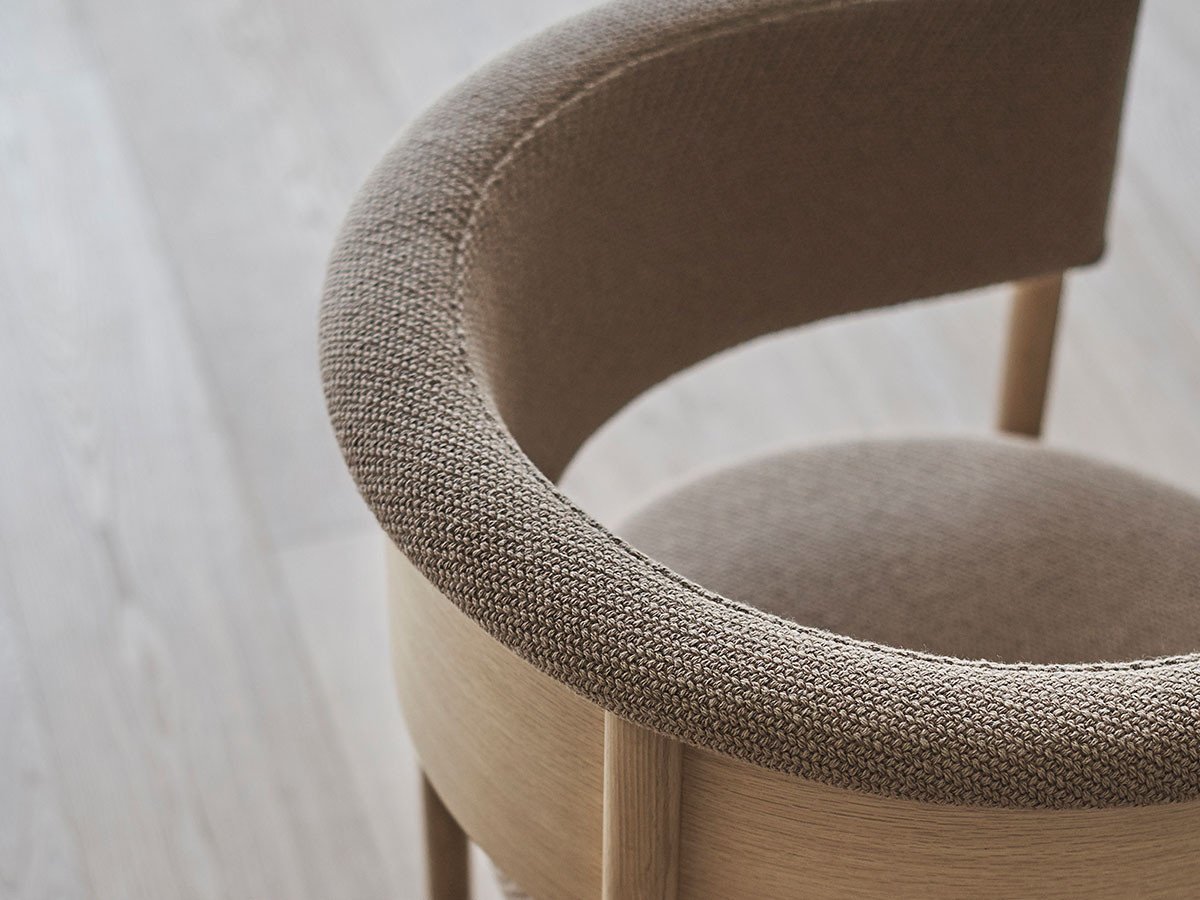 【カリモクケース/KARIMOKU CASE / GOODS】のN-CC01 / N-CC01 インテリア・キッズ・メンズ・レディースファッション・服の通販 founy(ファニー) フィット Fit, Slim Fit ホーム・キャンプ・アウトドア・お取り寄せ Home Living / Home & Lifestyle / Camping Gear / Outdoor Camping 家具・インテリア Home Furniture & Interior. Stylish & Functional Living Spaces チェア・椅子 Seating & Chairs ラウンジチェア・リクライナー Lounge Chairs / Recliners ホーム・キャンプ・アウトドア・お取り寄せ Home Living / Home & Lifestyle / Camping Gear / Outdoor Camping 家具・インテリア Home Furniture & Interior. Stylish & Functional Living Spaces チェア・椅子 Seating & Chairs ローチェア・和風座椅子 Floor & Low Chairs 背もたれとアームレストのさり気ない張り出し部により、椅子自体も動かしやすくなっています。|ID: prp329100001915701 ipo3291000000036770308