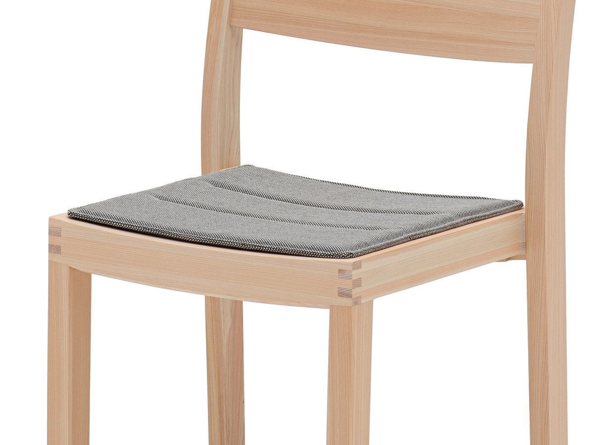 【マス/MAS / GOODS】のWK Cushion 01 / WK チェア / アームチェア用クッション 01 インテリア・キッズ・メンズ・レディースファッション・服の通販 founy(ファニー) 送料無料 Free Shipping クッション Cushion, Throw Pillow コレクション Collection, Seasonal Line スリット Slit, Slit Detail ファブリック Fabric, Textile ホーム・キャンプ・アウトドア・お取り寄せ Home Living / Home & Lifestyle / Camping Gear / Outdoor Camping 家具・インテリア Home Furniture & Interior. Stylish & Functional Living Spaces チェア・椅子 Seating & Chairs アームチェア・アクセントチェア Armchairs & Accent Chairs 張地:スティールカット トリオ 3 #205|ID: prp329100001937571 ipo3291000000034485306