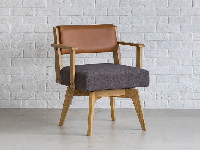 【イージーライフ/Easy Life / GOODS】のCAIN CHAIR / カイン 回転チェア 肘付(ウォールナット材) インテリア・キッズ・メンズ・レディースファッション・服の通販 founy(ファニー) https://founy.com/ ファブリック Fabric, Textile ホーム・キャンプ・アウトドア・お取り寄せ Home Living / Home & Lifestyle / Camping Gear / Outdoor Camping 家具・インテリア Home Furniture & Interior. Stylish & Functional Living Spaces チェア・椅子 Seating & Chairs ダイニングチェア・木製チェア Dining Chairs |ID: prp329100001959647 ipo3291000000031130977