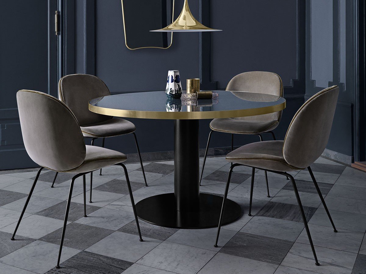 【グビ/GUBI / GOODS】のBeetle Dining Chair Un-upholstered - Conic base / ビートル ダイニングチェア コニックベース 座面高45cm(ブラックマットベース) インテリア・キッズ・メンズ・レディースファッション・服の通販 founy(ファニー) テクスチャー Texture, Textured Fabric フォーマル Formal, Dressy ホーム・キャンプ・アウトドア・お取り寄せ Home Living / Home & Lifestyle / Camping Gear / Outdoor Camping 家具・インテリア Home Furniture & Interior. Stylish & Functional Living Spaces チェア・椅子 Seating & Chairs ダイニングチェア・木製チェア Dining Chairs 参考イメージ|ID: prp329100001980058 ipo3291000000034545179