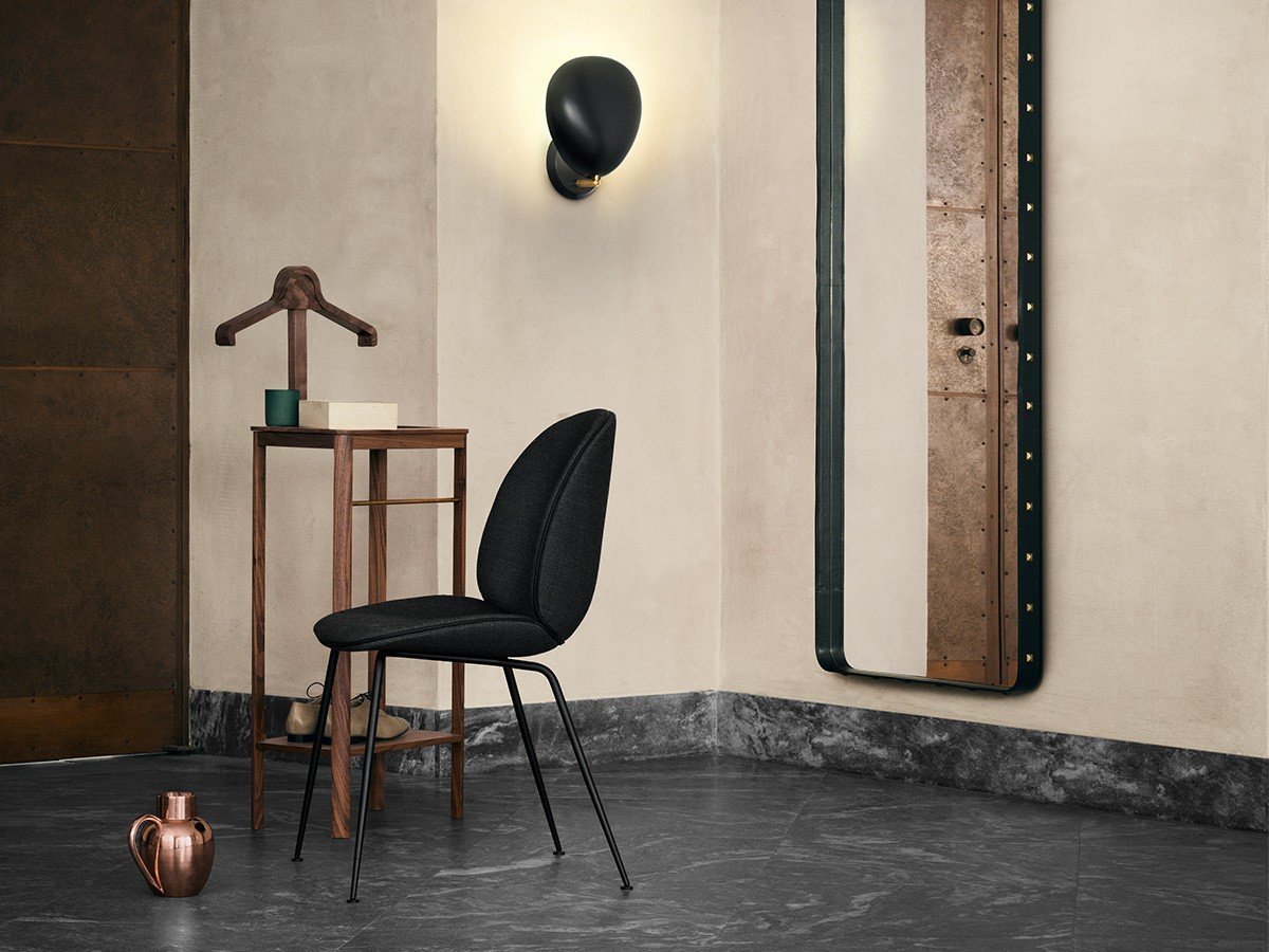 【グビ/GUBI / GOODS】のBeetle Dining Chair Un-upholstered - Conic base / ビートル ダイニングチェア コニックベース 座面高45cm(ブラックマットベース) インテリア・キッズ・メンズ・レディースファッション・服の通販 founy(ファニー) テクスチャー Texture, Textured Fabric フォーマル Formal, Dressy ホーム・キャンプ・アウトドア・お取り寄せ Home Living / Home & Lifestyle / Camping Gear / Outdoor Camping 家具・インテリア Home Furniture & Interior. Stylish & Functional Living Spaces チェア・椅子 Seating & Chairs ダイニングチェア・木製チェア Dining Chairs 参考イメージ|ID: prp329100001980058 ipo3291000000034545180